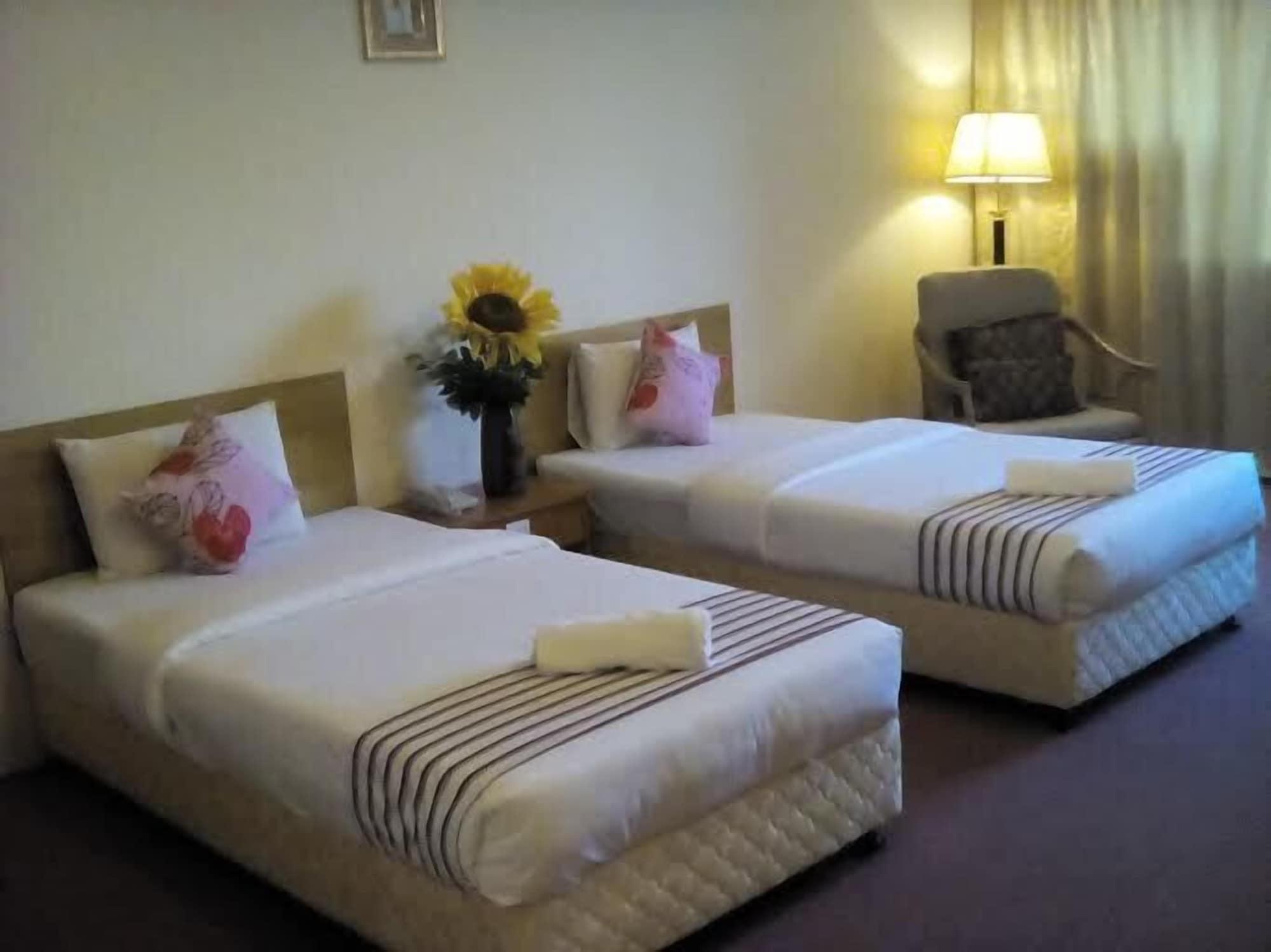 Folkmeldrum Hotel Johor Bahru Eksteriør bilde