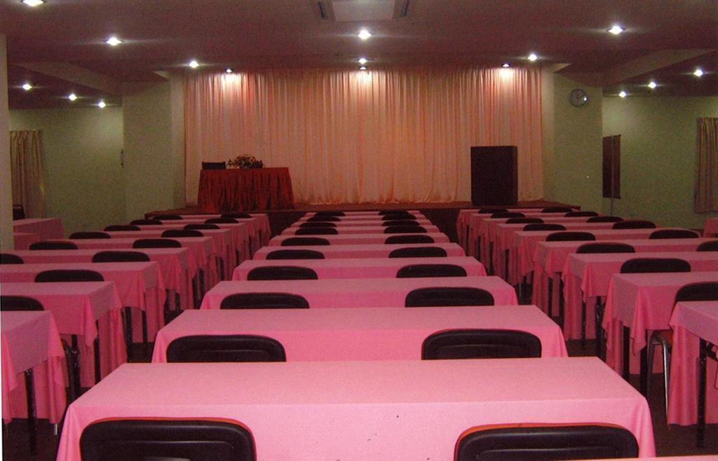Folkmeldrum Hotel Johor Bahru Eksteriør bilde